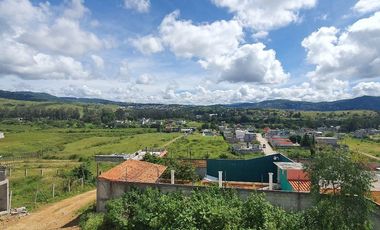 Casa COLINA II amueblada, de gran tamaño, muy cerca del pueblo bonitas vistas y conetada con la naturaleza en Ixtapan de la Sal EDOMEX