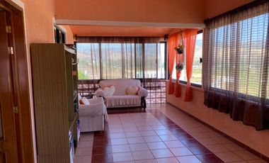 Casa COLINA II amueblada, de gran tamaño, muy cerca del pueblo bonitas vistas y conetada con la naturaleza en Ixtapan de la Sal EDOMEX