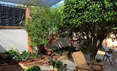 Casa COLINA II amueblada, de gran tamaño, muy cerca del pueblo bonitas vistas y conetada con la naturaleza en Ixtapan de la Sal EDOMEX