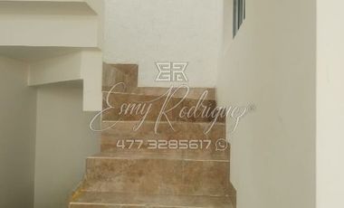 CASA EN VENTA EN LOMAS DEL REFUGIO, LEÓN, GTO; EXCELENTE PRECIO, FRENTE A LA ANTORCHA