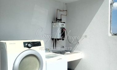 CASA EN VENTA EN LOMAS DEL REFUGIO, LEÓN, GTO; EXCELENTE PRECIO, FRENTE A LA ANTORCHA