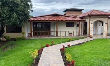 Vendo Casa Independiente 4 Habitaciones Valle de Los Chillos
