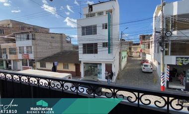 Venta de Casa sector redondel de Ajaví