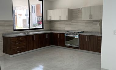 CASA EN CONDOMINIO ALBERIA