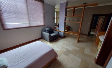 Samborondon, Venta de linda casa 4 dormitorios con piscina