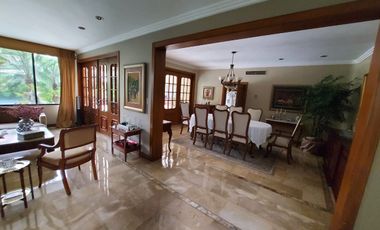 Samborondon, Venta de linda casa 4 dormitorios con piscina