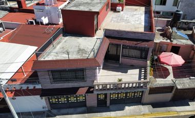 CASA EN VENTA EN METEPECSE VENDE ESPACIOSA CASA EN LA COLONIA JIMENEZ GALLARDO A PIE DE CALLE. RODEADA DE TODOS LOS SERVICIOS: A UNOS PASOS DEL ISSSTE