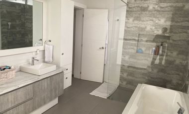 Isla Mocoli, Rento Hermosa Casa Amoblada con Piscina