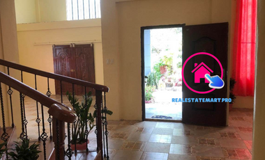 3 Storey House and Lot with 6 Bedrooms for Sale in Camp 7, Baguio City
