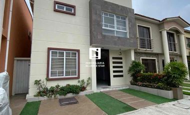 ALQUILER CASA URB. PRIVADA