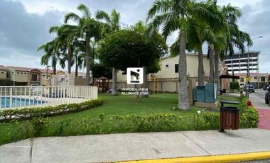 ALQUILER CASA URB. PRIVADA