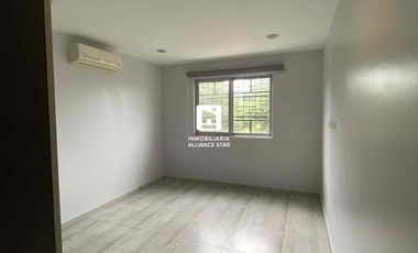 ALQUILER CASA URB. PRIVADA
