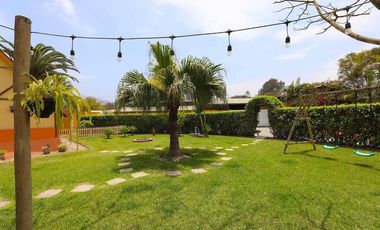 Propiedad en Pachacamac: Nave Industrial con Área Agroindustrial y 3 Casas