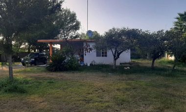 CASA QUINTA EN VENTA EN MONTEMORELOS, NL, ZONA LAS PUENTES, A ORILLA CARRETERA