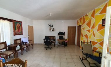 CASA QUINTA EN VENTA EN MONTEMORELOS, NL, ZONA LAS PUENTES, A ORILLA CARRETERA