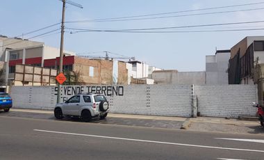Venta de terreno en Urb.  Chacarilla del estanque – San Borja de 1,369.80 m2