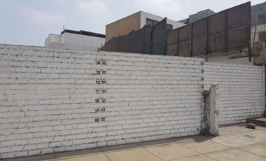 Venta de terreno en Urb.  Chacarilla del estanque – San Borja de 1,369.80 m2