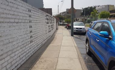 Venta de terreno en Urb.  Chacarilla del estanque – San Borja de 1,369.80 m2