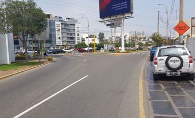 Venta de terreno en Urb.  Chacarilla del estanque – San Borja de 1,369.80 m2