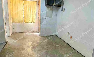 Depto. primer nivel, 2 recámaras y alcoba, Lomas de Coacalco