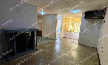 Depto. primer nivel, 2 recámaras y alcoba, Lomas de Coacalco