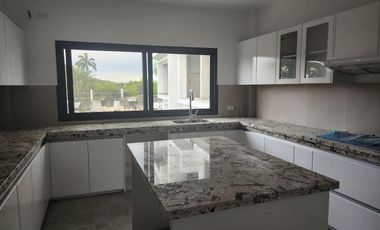 Venta de Departamento en Isla Mocolí, Guayaquil