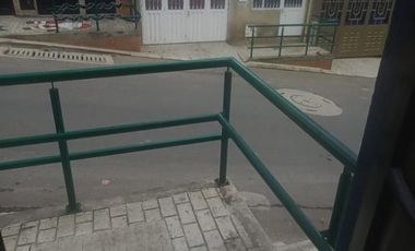 SE VENDE CASA  DE 2 DOS  PISOS  BARRIO DIVINO NIÑO USME , VENTA DE CONTADO  BOGOTA COLOMBIA