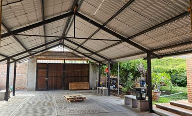En Venta Propiedad al Norte de Aguascalientes Propia para Salón de Eventos Fiesta, Bodega etc Excelente Ubicación