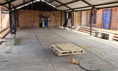 En Venta Propiedad al Norte de Aguascalientes Propia para Salón de Eventos Fiesta, Bodega etc Excelente Ubicación