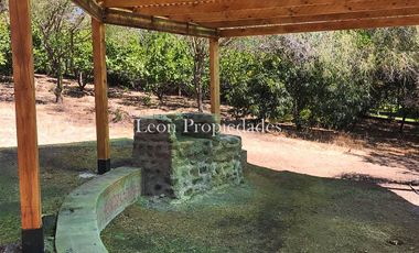 Leon Propiedades vende parcela con casa en La Aurora, Curacavi