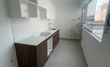 Alquiler De Departamento De Estreno En Santiago De Surco