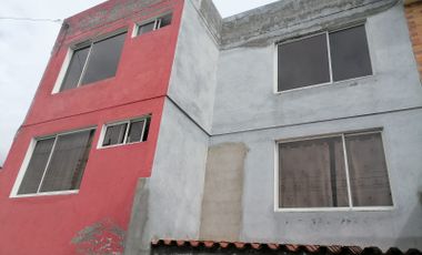 Venta de Casa en Conocoto de 245 metros en el Sector antiguo control, Valle de los chillos