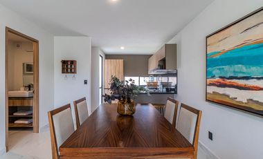 CASA EN VENTA EN CONDOMINIO, CON ALBERCA. UBICADA A 15 MINUTOS DE CUERNAVACA, MORELOS; MÉXICO.