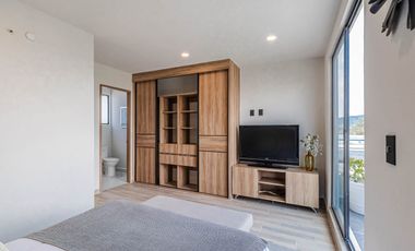 CASA EN VENTA EN CONDOMINIO, CON ALBERCA. UBICADA A 15 MINUTOS DE CUERNAVACA, MORELOS; MÉXICO.