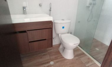 VENDO HERMOSA CASA EN CONDOMINIO ALAMEDA FRENTE AL CAMPUS DE LA SANTOTO