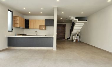 Casa nueva en venta con Roof Garden en Parques Vallarta Zapopan