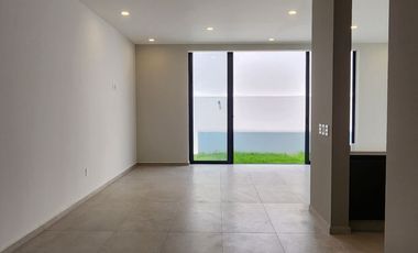 Casa nueva en venta con Roof Garden en Parques Vallarta Zapopan