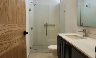 Casa nueva en venta con Roof Garden en Parques Vallarta Zapopan