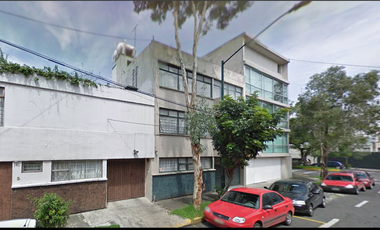 CASA de garantía hipotecaria en Presa Azúcar 142, Col. Irrigación, Miguel Hidalgo, CDMX