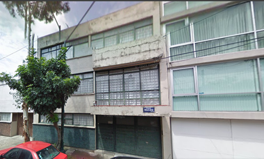 CASA de garantía hipotecaria en Presa Azúcar 142, Col. Irrigación, Miguel Hidalgo, CDMX