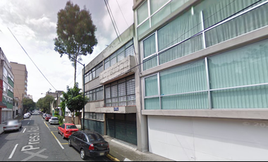 CASA de garantía hipotecaria en Presa Azúcar 142, Col. Irrigación, Miguel Hidalgo, CDMX