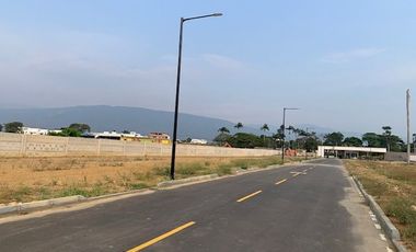 ESPECTACULAR CONJUNTO CERRADO. ESCOJA SU LOTE.