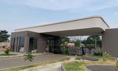 ESPECTACULAR CONJUNTO CERRADO. ESCOJA SU LOTE.