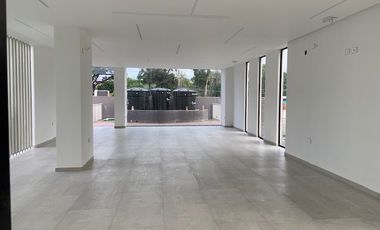 ESPECTACULAR CONJUNTO CERRADO. ESCOJA SU LOTE.