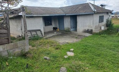 Casa con terreno de venta en Cotacachi sector Patalanga, 8624 m2