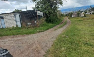 Casa con terreno de venta en Cotacachi sector Patalanga, 8624 m2