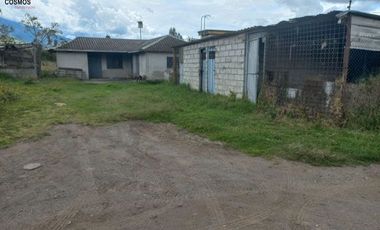 Casa con terreno de venta en Cotacachi sector Patalanga, 8624 m2