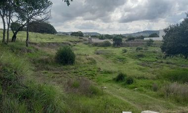 EXCELENTE TERRENO EN VENTA 300 METROS EN ESQUINA DE CLUSTER PRIVADO  CON LAGO Y MUCHA NATURALEZA  A SUPER PRECIO