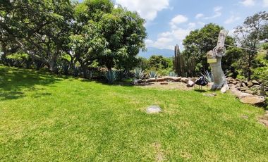 Bonita Quinta en Teuchitlan con enorme y hermoso jardin con arboles frutales