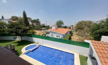 CASA EN VENTA EN LOMAS DE COCOYOC